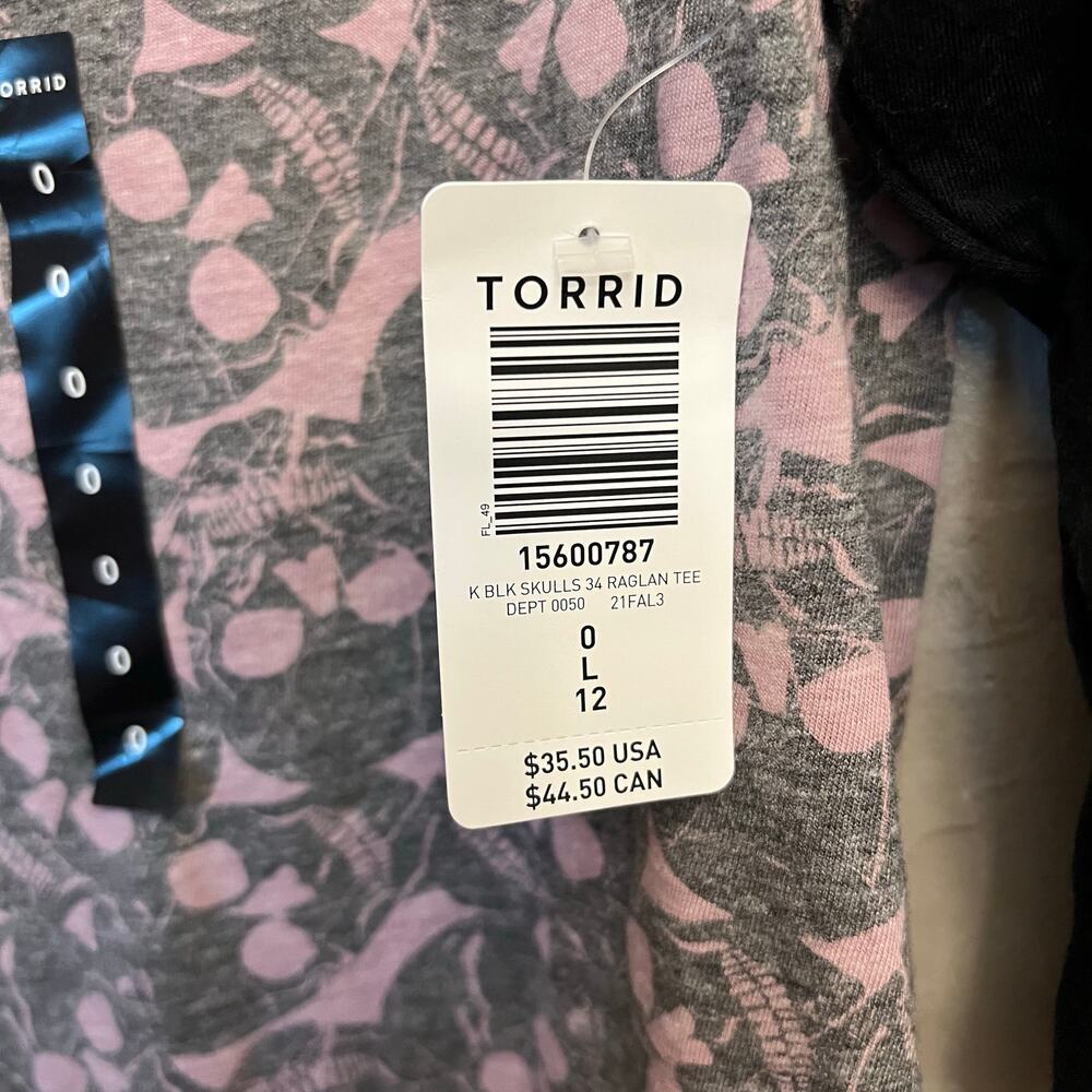 NWT Torrid Black Skull Raglan Tee Plus Size 0 (L 12) - Picture 8 of 10